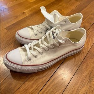 Men’s Converse - NWT